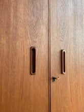 Load image into Gallery viewer, Mid-Century Frystark Wardrobe