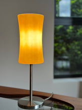 Load image into Gallery viewer, Retro Table Lamp