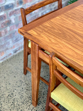 Load image into Gallery viewer, Novocraft Dining Set