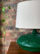 Load image into Gallery viewer, Retro Table Lamp