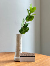 Load image into Gallery viewer, Pottery Stem Vase