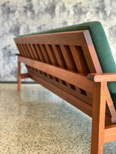 Load image into Gallery viewer, Retro Four Seater Couch