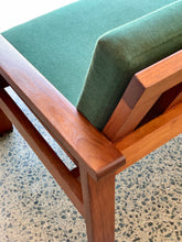 Load image into Gallery viewer, Retro Four Seater Couch