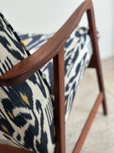 Load image into Gallery viewer, Pair Of Mid-Century Armchairs