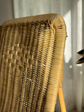 Load image into Gallery viewer, Vintage Rattan Chair