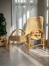Load image into Gallery viewer, Vintage Rattan Chair