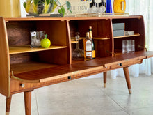 Load image into Gallery viewer, Retro Sideboard