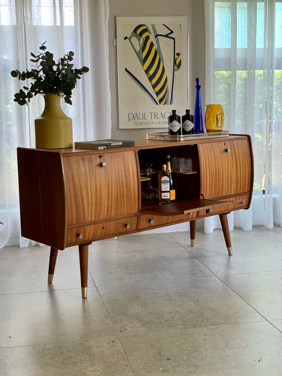 Retro Sideboard – RE-TREND