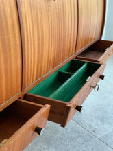 Load image into Gallery viewer, Retro Sideboard