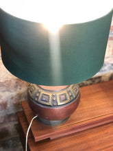 Load image into Gallery viewer, Retro burgundy table lamp