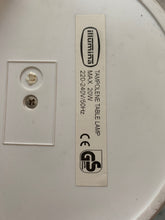 Load image into Gallery viewer, Tampolene Table Lamp