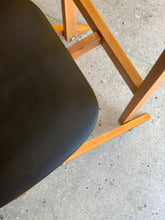 Load image into Gallery viewer, Fratelli Reguitti Valet Chair