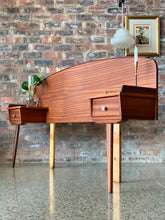 Load image into Gallery viewer, Retro 3/4 Size Headboard