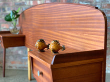 Load image into Gallery viewer, Retro 3/4 Size Headboard