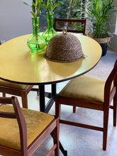Load image into Gallery viewer, Vintage Dining Table