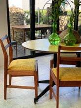 Load image into Gallery viewer, Vintage Dining Table