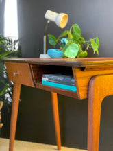 Load image into Gallery viewer, Vintage Desk