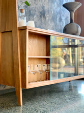 Load image into Gallery viewer, Mid-Century Oak Room Divider