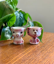 Load image into Gallery viewer, Vintage Ceramic Egg Cups