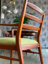 Load image into Gallery viewer, Elegant Vintage Dining Set