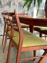 Load image into Gallery viewer, Elegant Vintage Dining Set