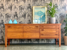 Load image into Gallery viewer, Retro kiaat sideboard