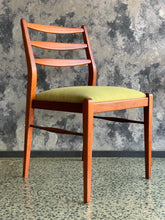 Load image into Gallery viewer, Elegant Vintage Dining Set