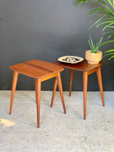 Load image into Gallery viewer, Mid-Century Side Table (S)