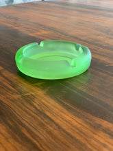 Load image into Gallery viewer, Retro green ashtray