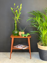 Load image into Gallery viewer, Mid-Century Side / Coffee Table (M)