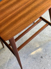 Load image into Gallery viewer, Mid-Century Side / Coffee Table (M)