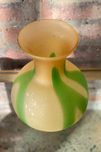 Load image into Gallery viewer, Art Glass Vase