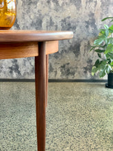 Load image into Gallery viewer, G-Plan dining room set