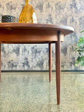 Load image into Gallery viewer, G-Plan dining table