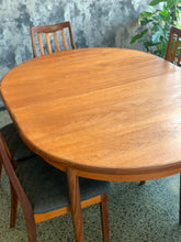 Load image into Gallery viewer, G-Plan dining room set