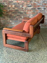 Load image into Gallery viewer, Grafton Everest Couch