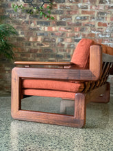 Load image into Gallery viewer, Grafton Everest Couch