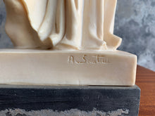 Load image into Gallery viewer, Vintage Resin Figurine