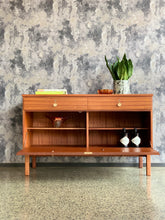Load image into Gallery viewer, DS Vorster Sideboard