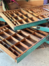 Load image into Gallery viewer, Vintage Printers Tray