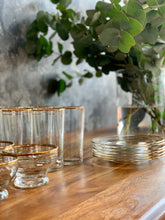 Load image into Gallery viewer, Vintage Glass Set