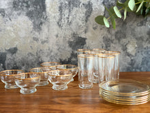 Load image into Gallery viewer, Vintage Glass Set