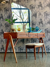 Load image into Gallery viewer, Mid-Century Novocraft Dresser