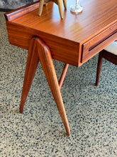 Load image into Gallery viewer, Mid-Century Novocraft Dresser