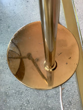 Load image into Gallery viewer, Vintage Brass Table Lamp