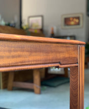 Load image into Gallery viewer, Vintage Dining table