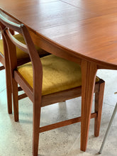 Load image into Gallery viewer, Mid-Century Dining Table