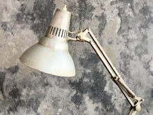 Load image into Gallery viewer, Anglepoise style retro lamp