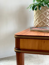 Load image into Gallery viewer, Vintage Coffee Table