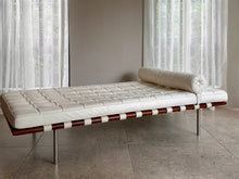 Load image into Gallery viewer, Barcelona Style Daybed